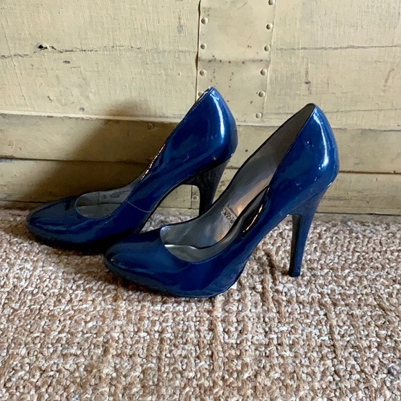 MOSSIMO TARGET VEGAN PATENT HIGH HEEL PUMPS 9 - Picture 14 of 14